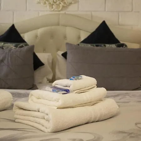 Naviglio81 Bed and Breakfast 2*